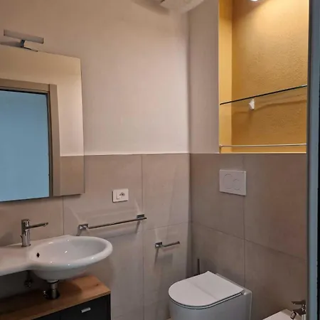 Stanza Farina Con Bagno * Tortoli