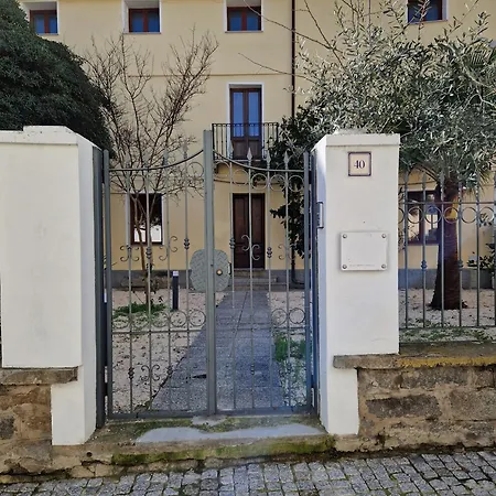 Stanza Farina Con Bagno Δωμάτια σε οικογενειακή κατοικία Tortolì